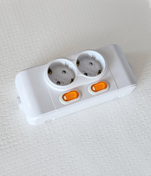 이지 노출 콘센트 2구